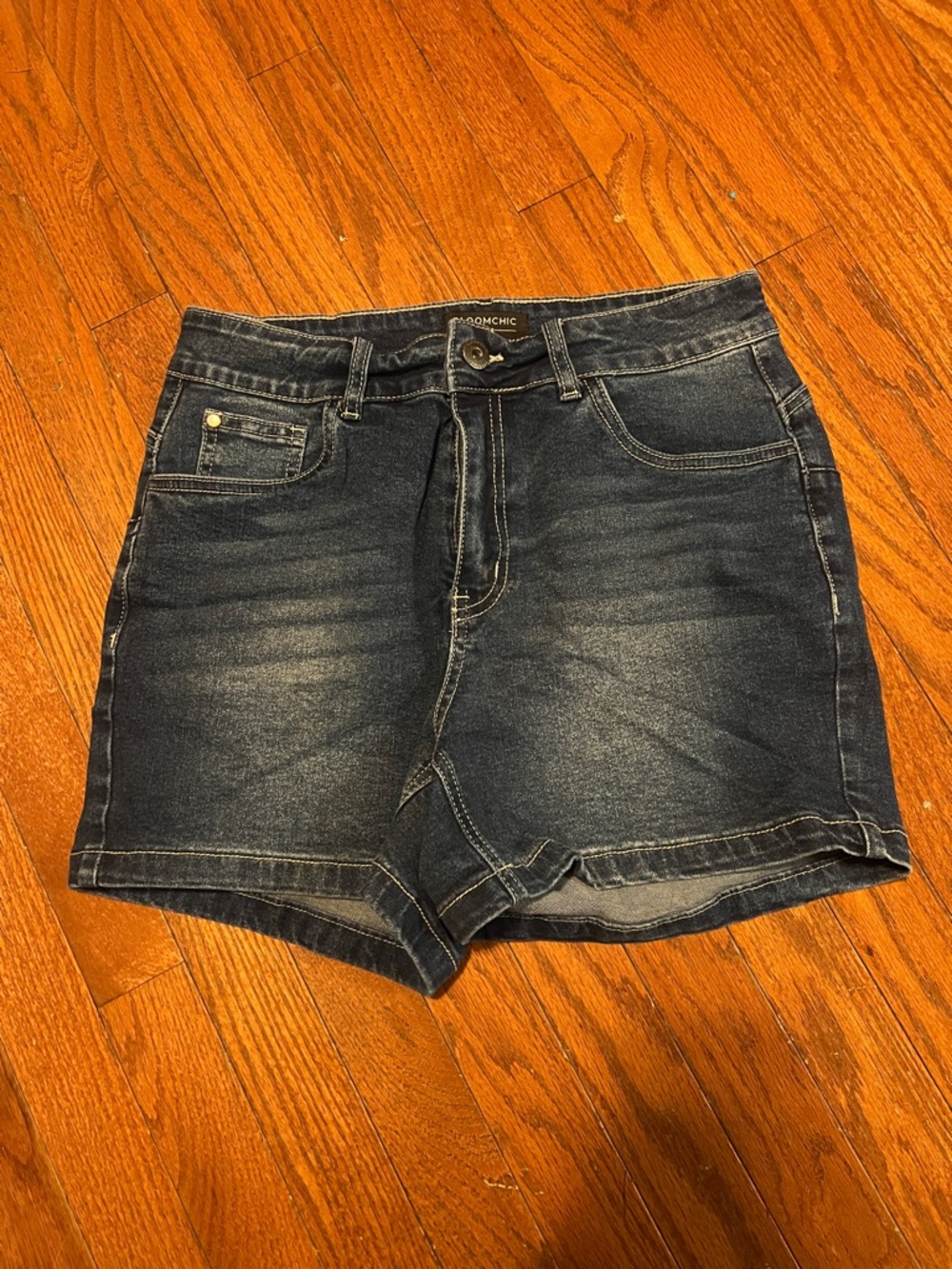 BloomChic Dark Blue High-Rise Denim Shorts NWOT